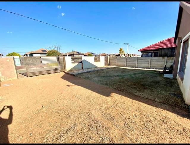 3 BEDROOM HOUSE FOR SALE IN WITPOORTJIE